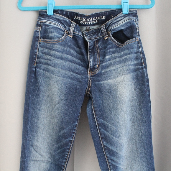 American Eagle Outfitters Denim - HIGH RISE MEDIUM WASH JEGGINGS